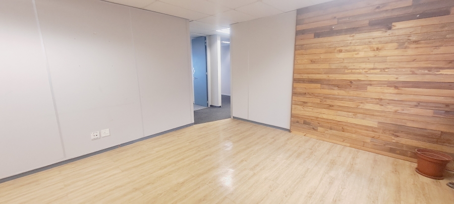 To Let commercial Property for Rent in Bo Oakdale Western Cape